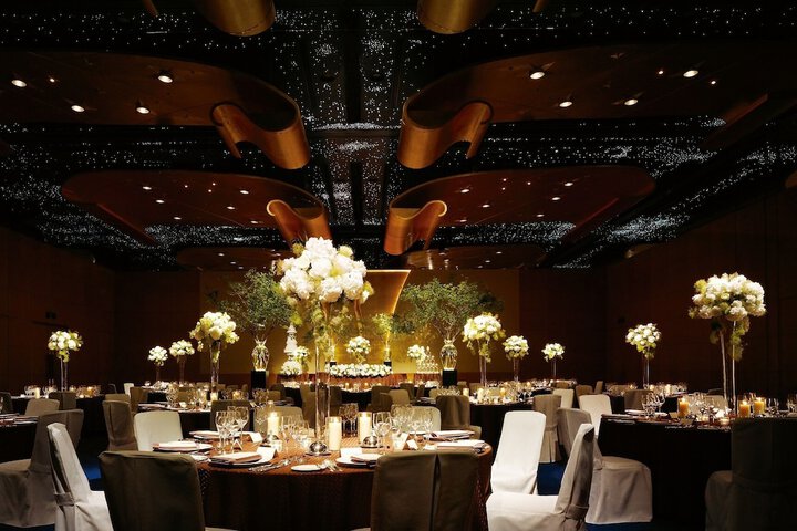 Ballroom/Hall 102 of 134