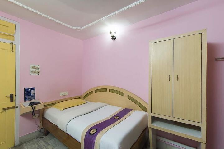 Room 14 of 71