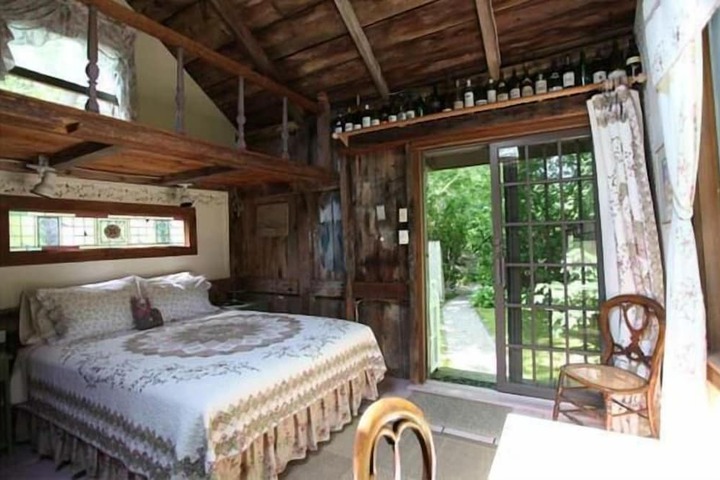 Room 16 of 29