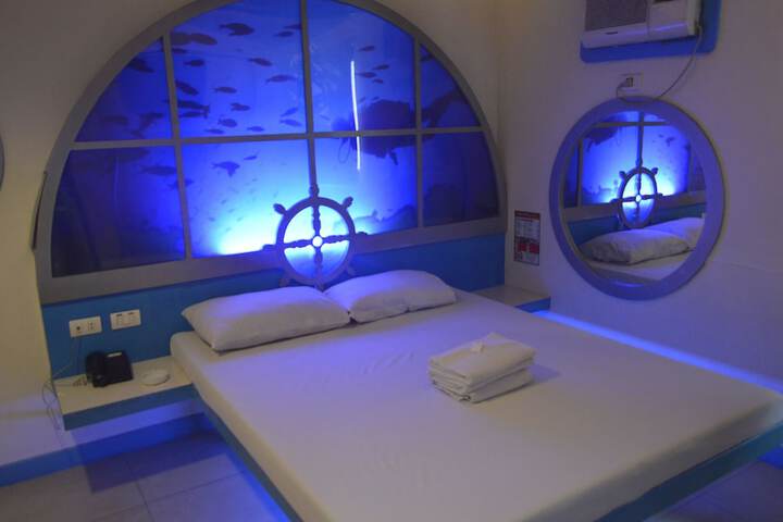 Room 6 of 23