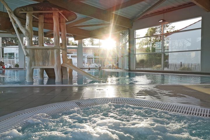 Spa 18 of 33