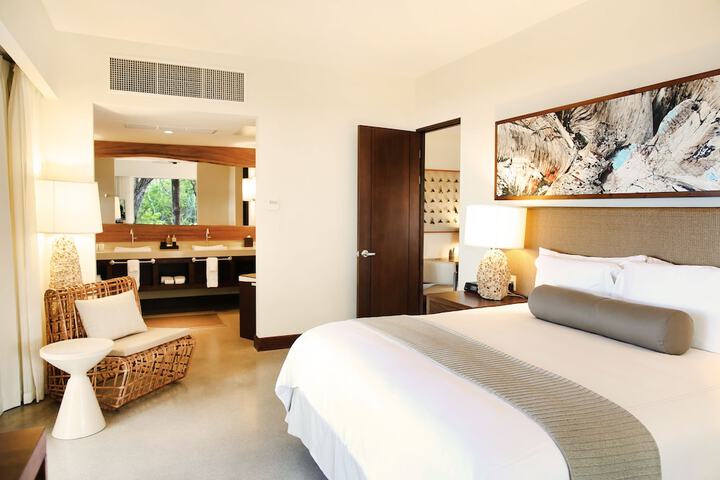 Room 6 of 252