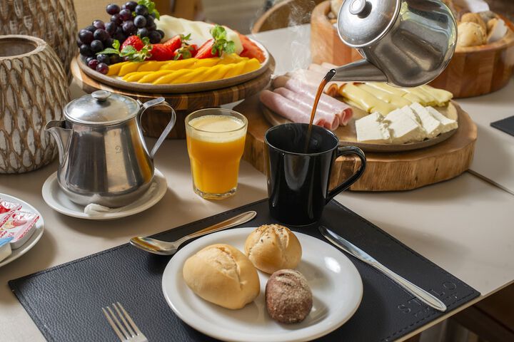 Breakfast/Coffee Service 63 of 84