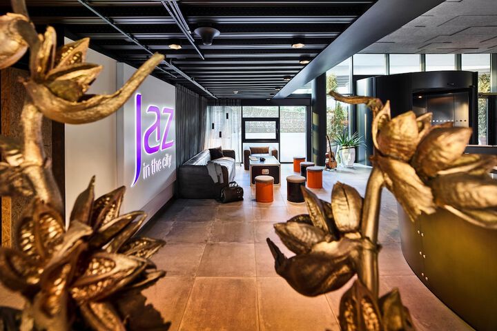 Hotel Lobby