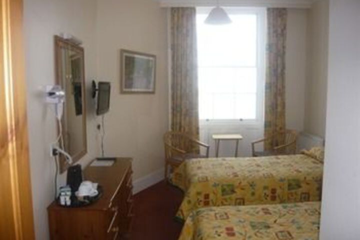 Room 14 of 24
