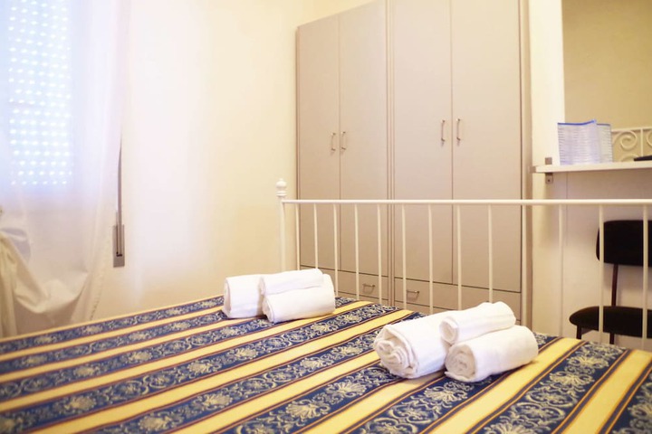 Room 17 of 73