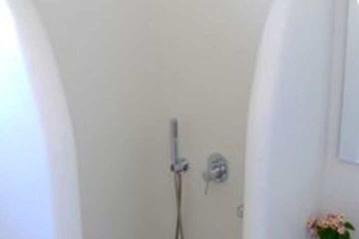 Room 5 of 31