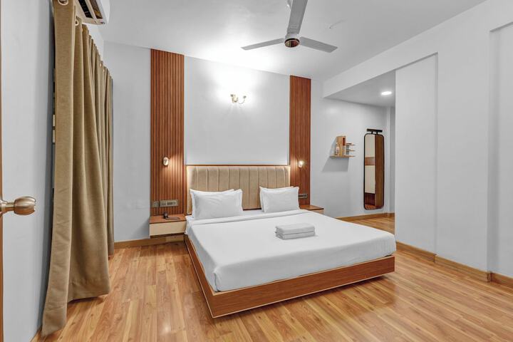 Room 12 of 27