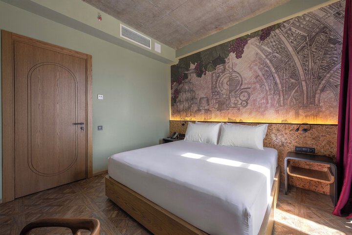 Room 14 of 53