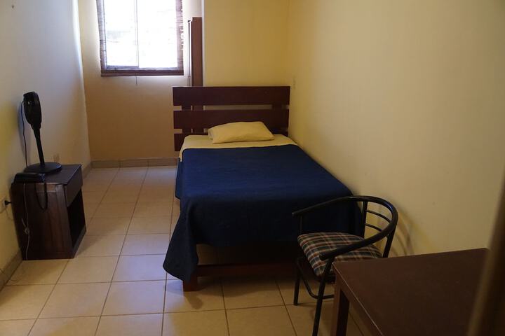 Room 4 of 40