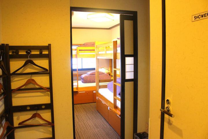 Room 13 of 65
