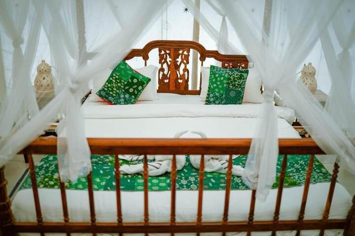 Room 16 of 47