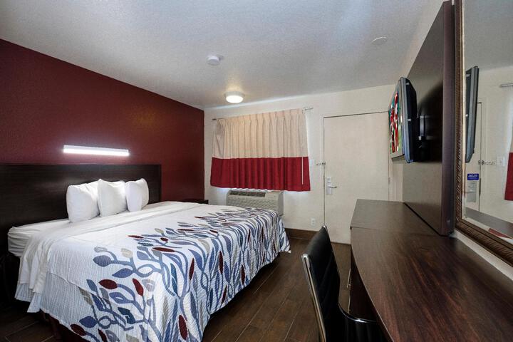 Room 21 of 48