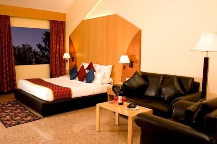 Room 4 of 51