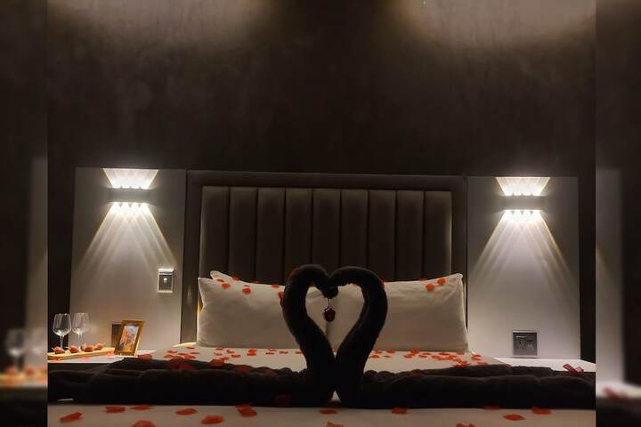 Room 8 of 42