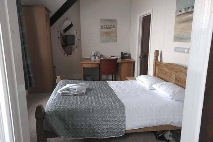 Room 14 of 52