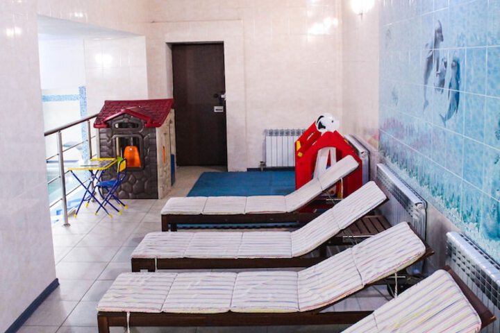 Hotel with Pool