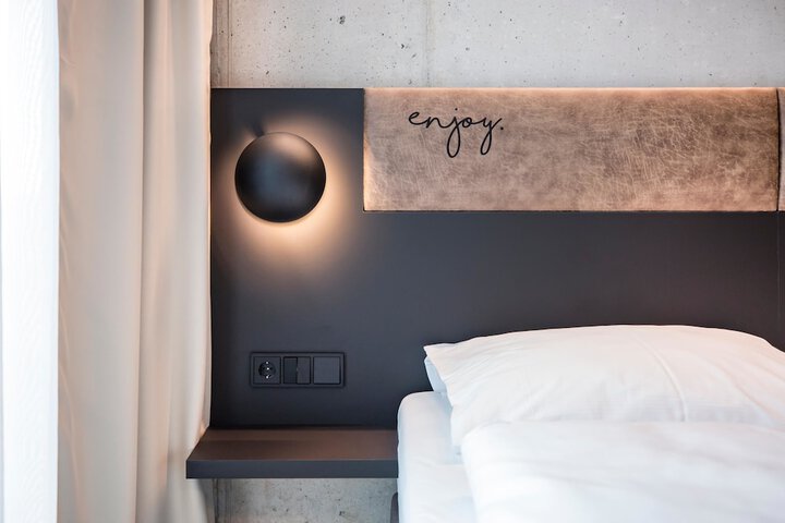 Hotel Interior 98 of 111