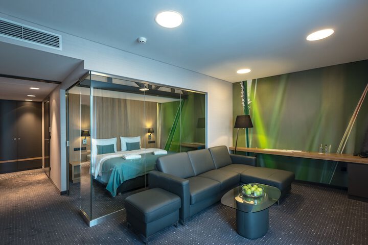 Room 14 of 35