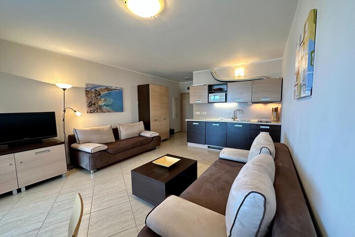 Room 30 of 151