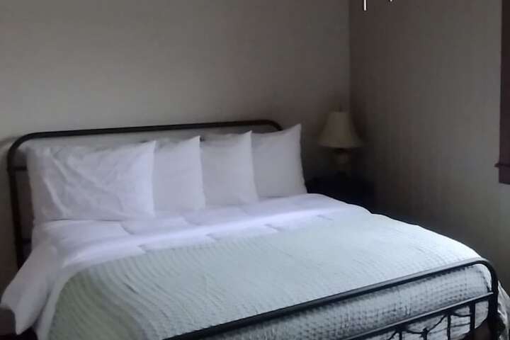 Room 8 of 21
