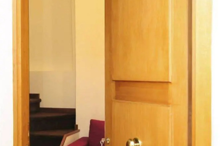 Room 3 of 10