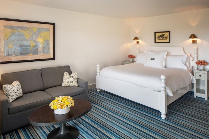 Signature Village Deluxe King Bed (9 of 15)