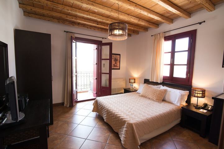 Room 3 of 34