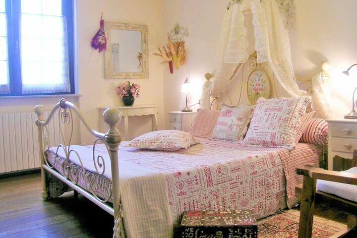 Room 5 of 45