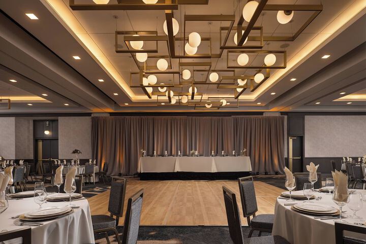 Banquet hall