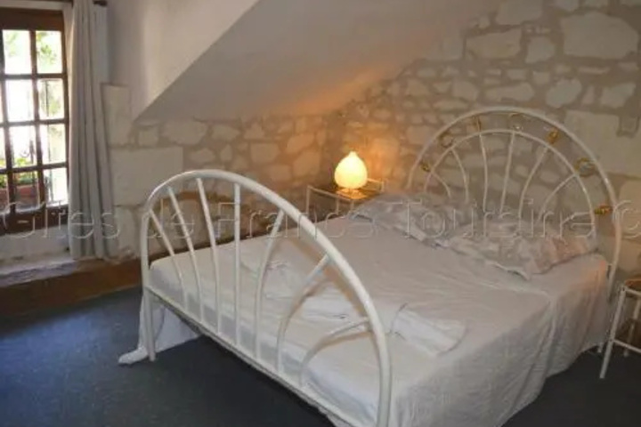 Room 3 of 16