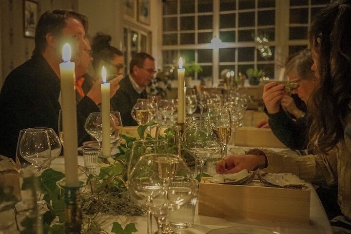 Dining 32 of 42