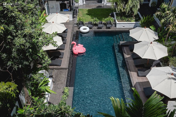 Pool 38 of 51
