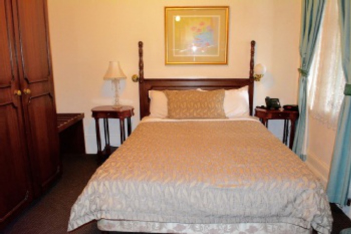 Room 574 of 768