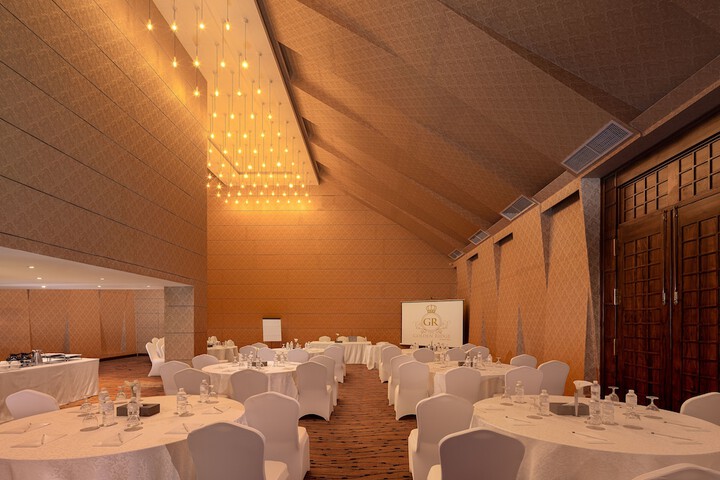 Ballroom/Hall 47 of 58