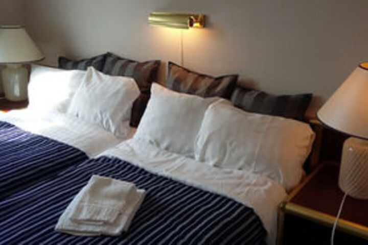 Room 19 of 40