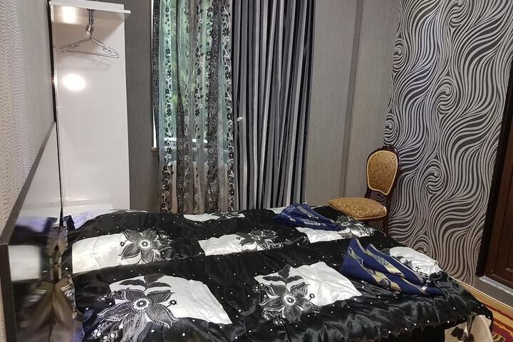 Room 12 of 33
