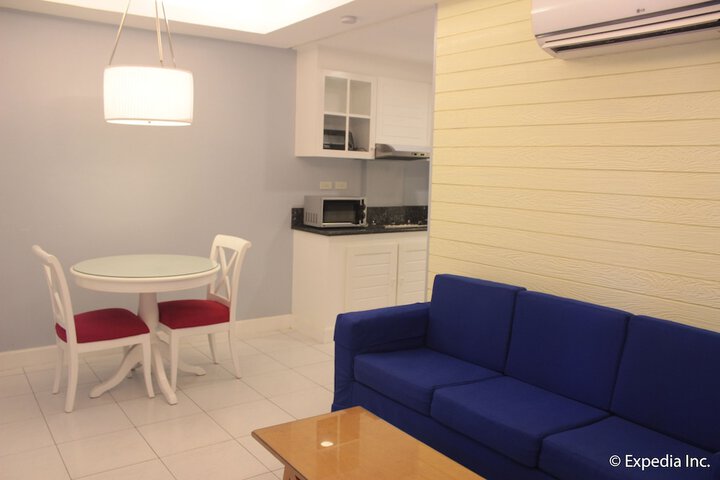 Room 15 of 51