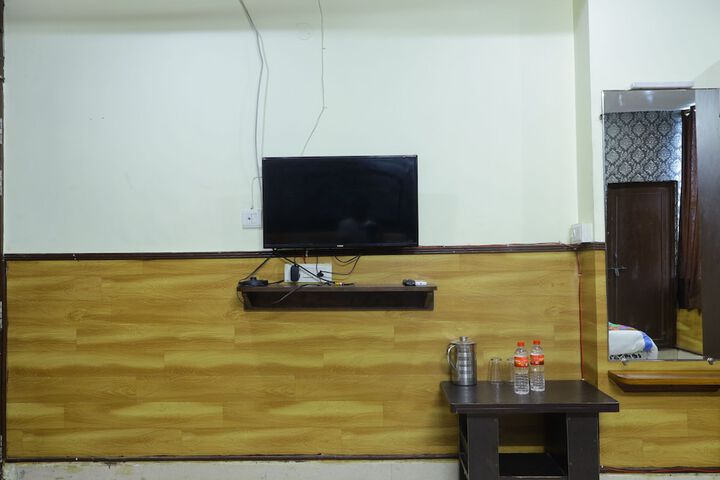 Room 30 of 41