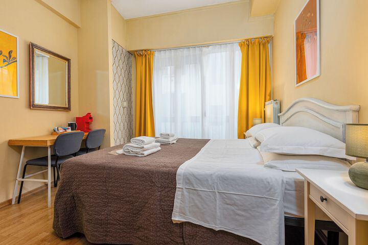 Room 5 of 43
