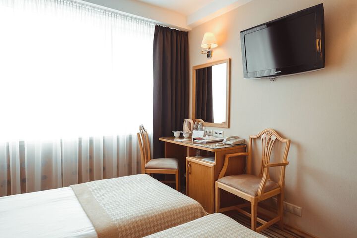 Room 25 of 96