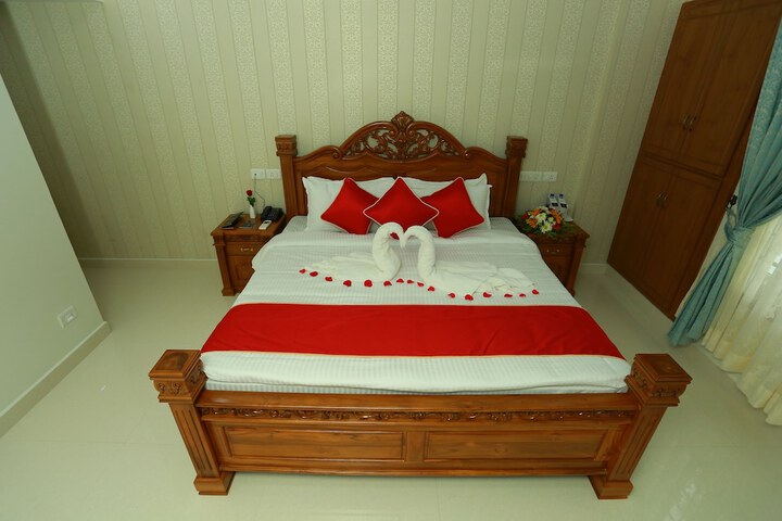 Room 6 of 43