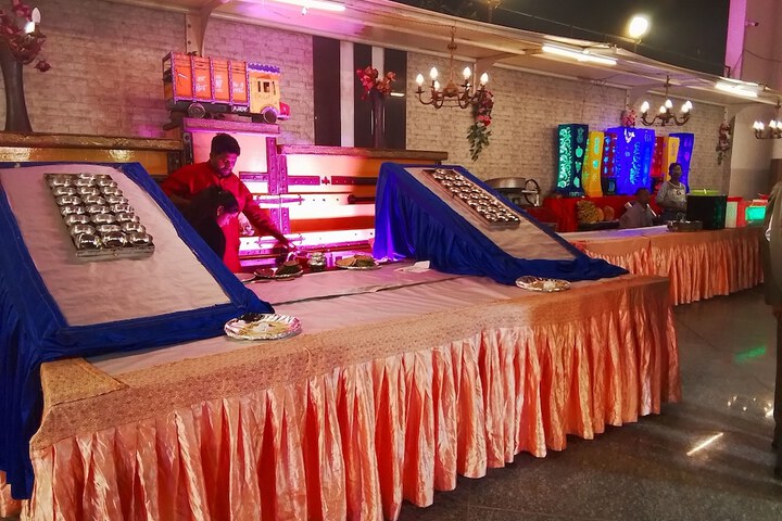 Ballroom/Hall 38 of 46