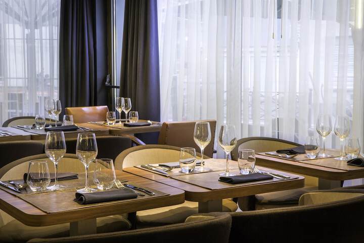 Dining 69 of 87