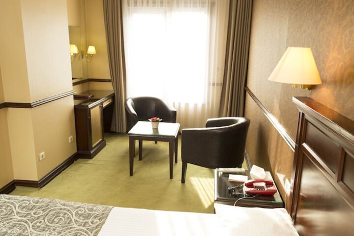 Room 67 of 114