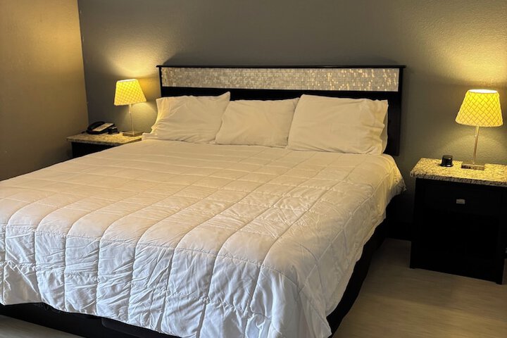 Room 6 of 45