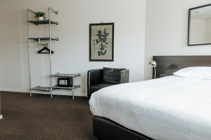 Room 15 of 67