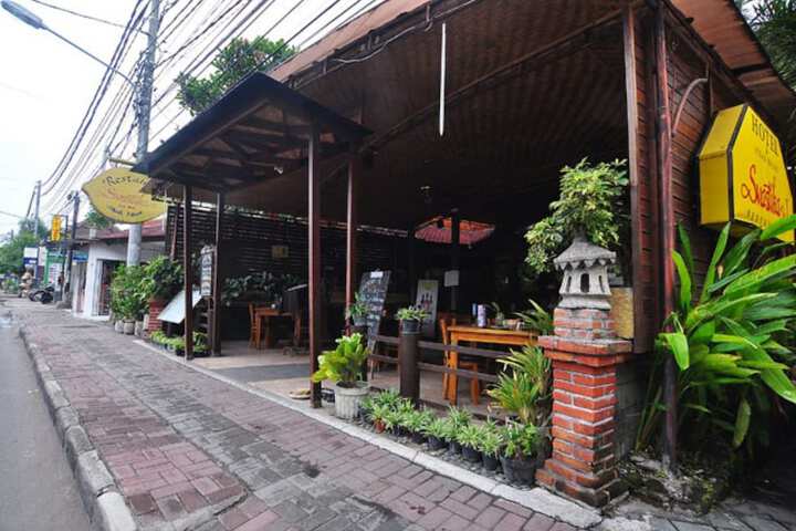 Dining Photos