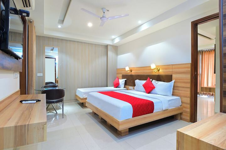 Room 10 of 23