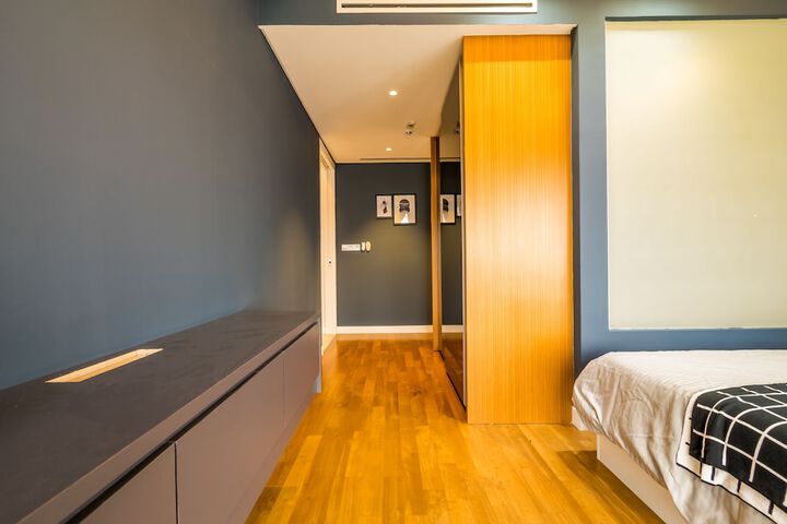 Room 9 of 216